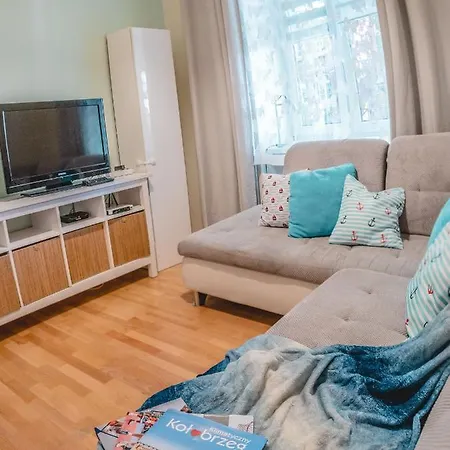 Апартаменти Olimpijski Apartament Wysoki Na 3,5m Z Antresola Колобжег